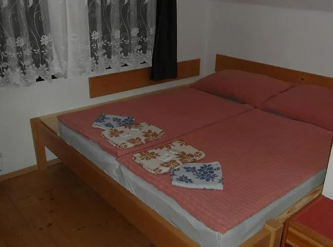 U Soudu Gæstehus 3*