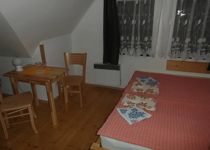 U Soudu Gæstehus 3*