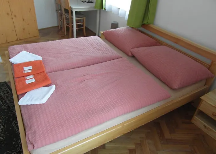 U Soudu Gæstehus 3*